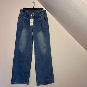Bohme light wash size small pleated wide leg denim